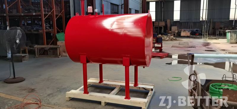 Diesel tank for diesel engine fire pump